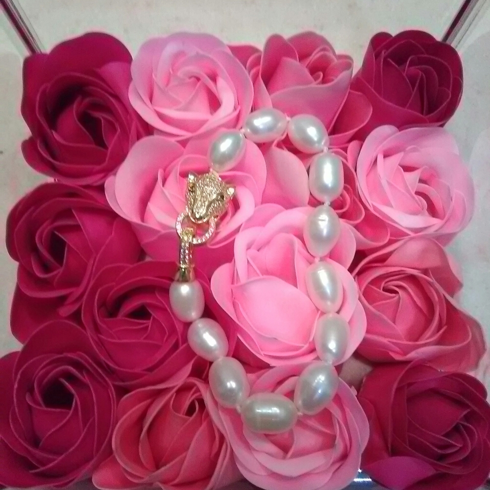 Beautiful Pearl Bracelet